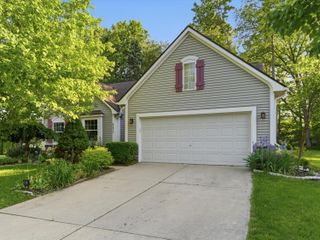 8473 Parkridge Drive, Dexter City, MI 48130