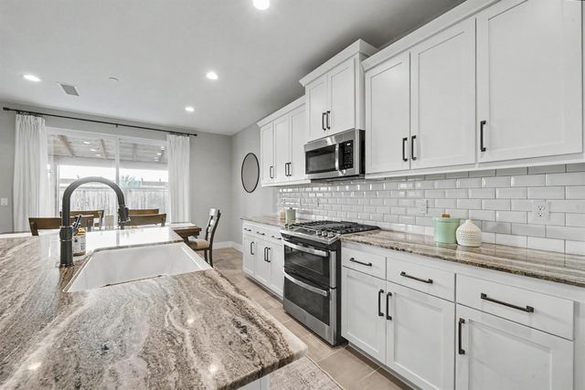 4682 Loftwood Road, Madera, CA 93636