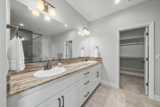 4682 Loftwood Road, Madera, CA 93636
