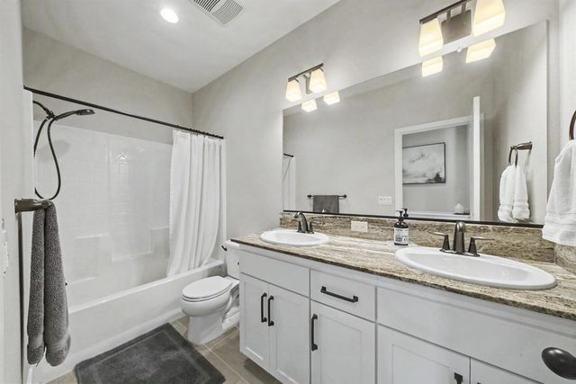 4682 Loftwood Road, Madera, CA 93636