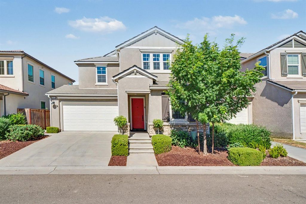 Image 1 of property listing at 4682 Loftwood Road, Madera, CA 93636