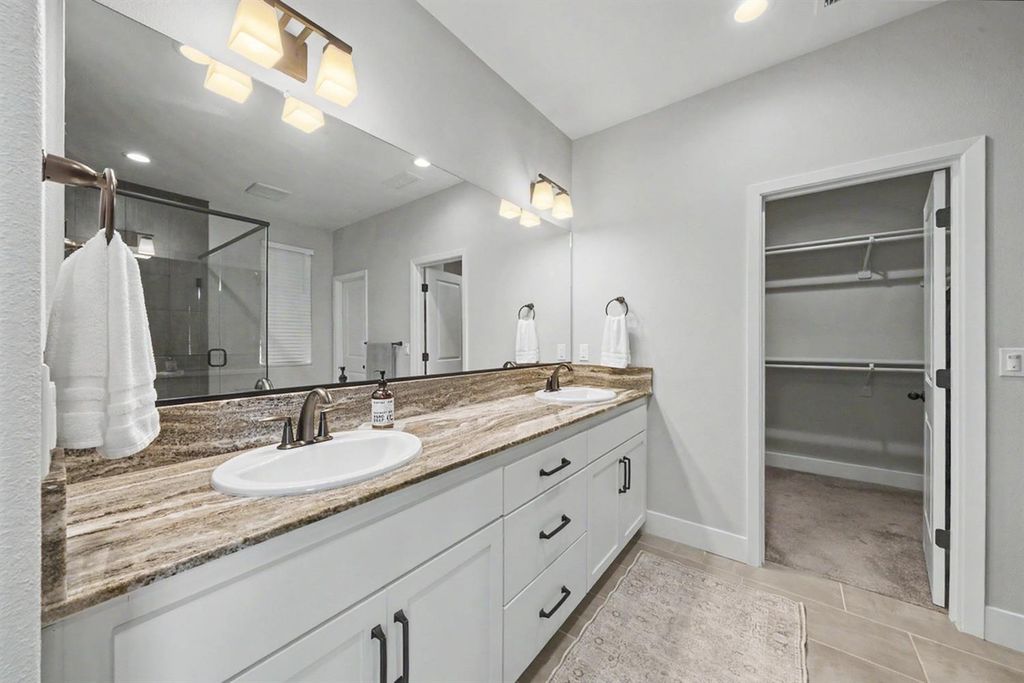 Image 25 of property listing at 4682 Loftwood Road, Madera, CA 93636