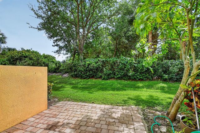 7480 Sarentino Lane, Boynton Beach, FL 33437