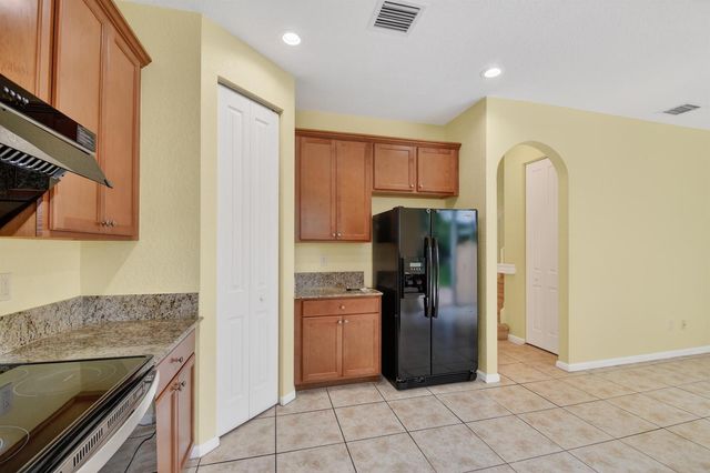 7480 Sarentino Lane, Boynton Beach, FL 33437