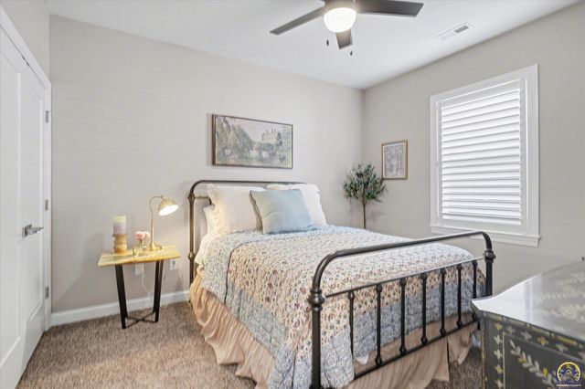 415 North Daylily Dr, Lawrence, KS 66049