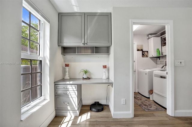 5832 SW 88th Ter, Cooper City, FL 33328