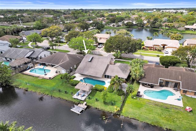 5832 SW 88th Ter, Cooper City, FL 33328