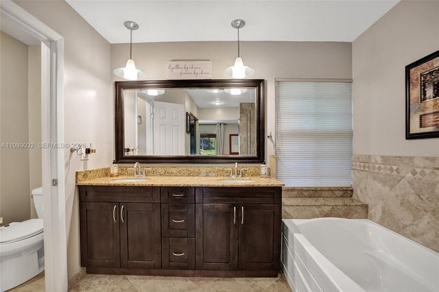 5832 SW 88th Ter, Cooper City, FL 33328