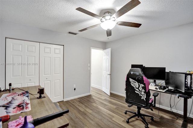 5832 SW 88th Ter, Cooper City, FL 33328