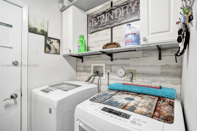 5832 SW 88th Ter, Cooper City, FL 33328