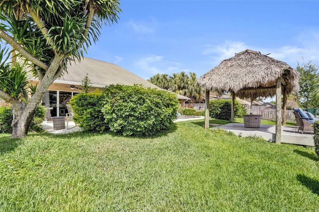 5832 SW 88th Ter, Cooper City, FL 33328