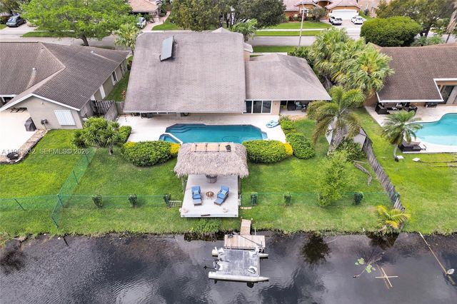 5832 SW 88th Ter, Cooper City, FL 33328