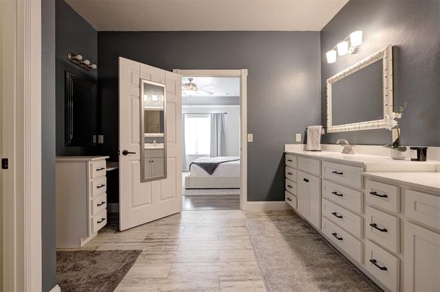 4440 Whitetail Drive, Guthrie, OK 73044