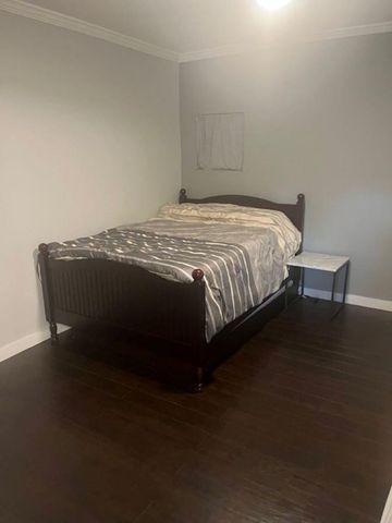 1809 W 10th ST, Austin, TX 78703