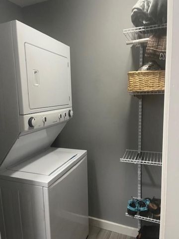 1809 W 10th ST, Austin, TX 78703