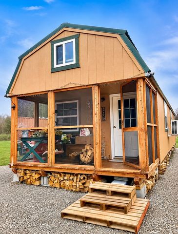 2071 Deer Creek Rd, Linden, TN 37096