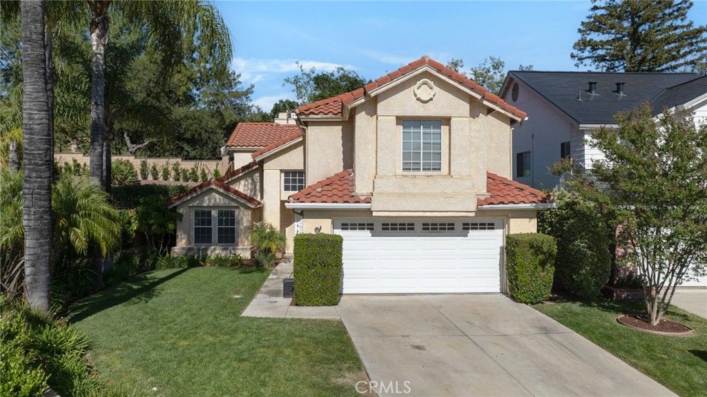 Image 1 of property listing at 5009 Blackpool Avenue, Oak Park, CA 91377