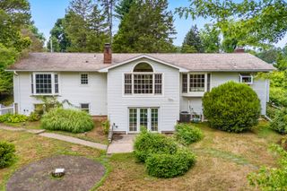 8 High Meadow Road, North Haven, CT 06473