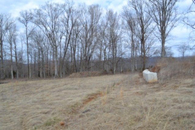 127 Rushing Springs Rd, Monterey, TN 38574