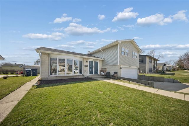 703 Westmere Road, Des Plaines, IL 60016