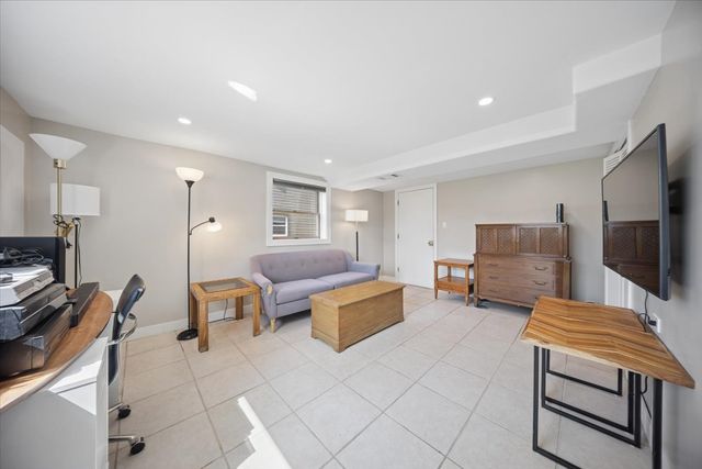 703 Westmere Road, Des Plaines, IL 60016