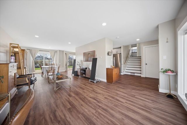 703 Westmere Road, Des Plaines, IL 60016