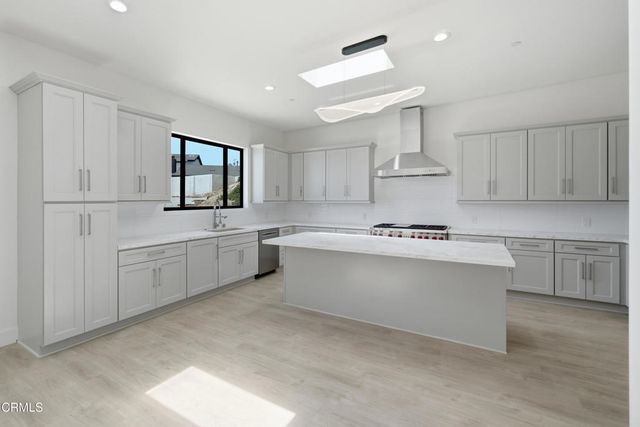 1013 Colina Vista, Ventura, CA 93003