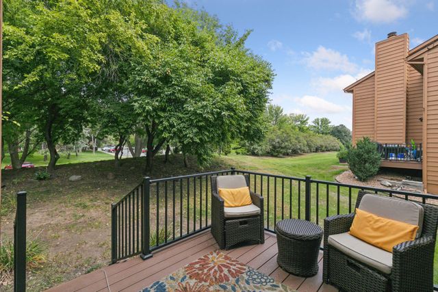 1603 Raindrop Drive, Eagan, MN 55121