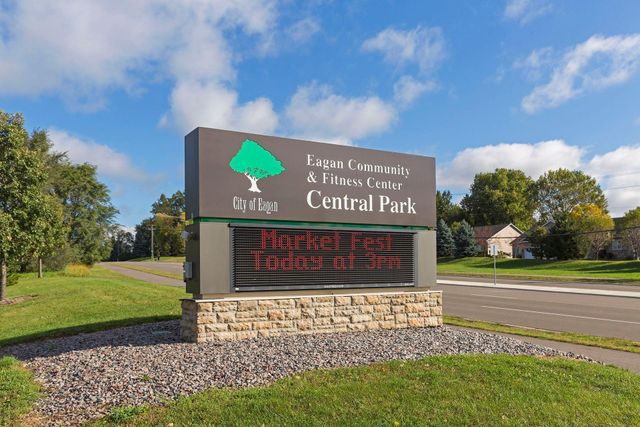 1603 Raindrop Drive, Eagan, MN 55121