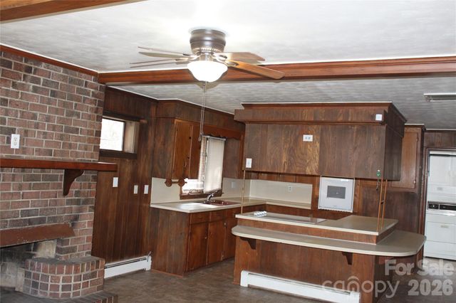 2210 N Cannon Boulevard, Kannapolis, NC 28083