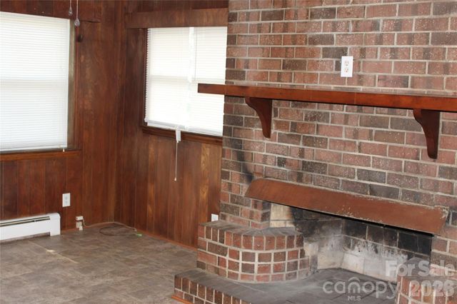 2210 N Cannon Boulevard, Kannapolis, NC 28083