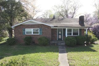 2210 N Cannon Boulevard, Kannapolis, NC 28083