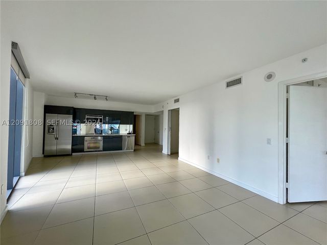 31 SE 6th St 1101, Miami, FL 33131