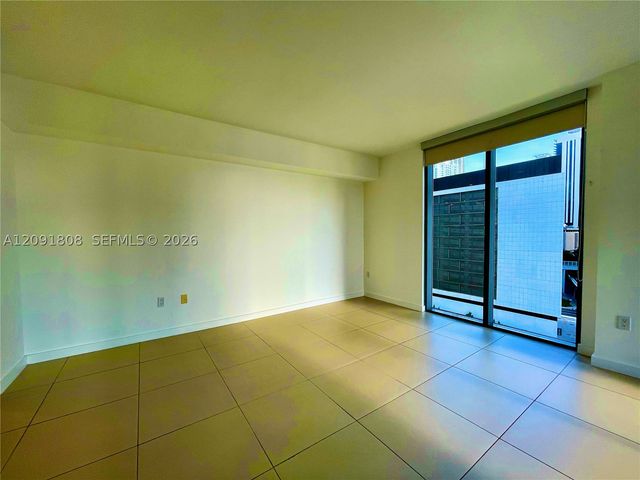 31 SE 6th St 1101, Miami, FL 33131