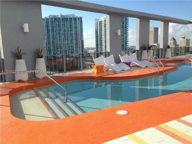 31 SE 6th St 1101, Miami, FL 33131