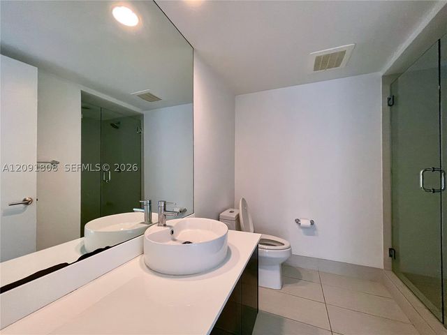 31 SE 6th St 1101, Miami, FL 33131