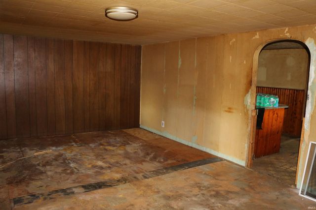 26408 Tyris Street, South Bend, IN 46408