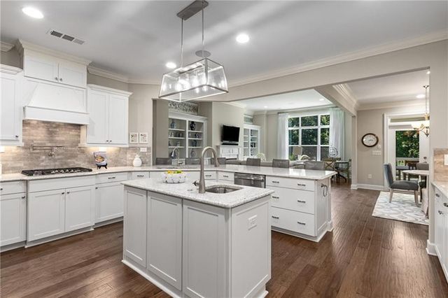 3766 Cresswind Parkway SW, Gainesville, GA 30504
