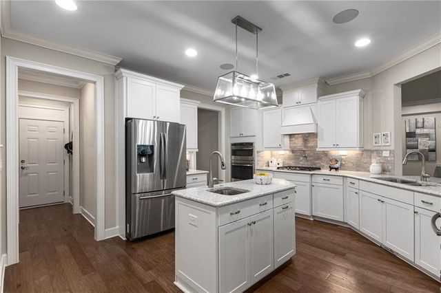 3766 Cresswind Parkway SW, Gainesville, GA 30504