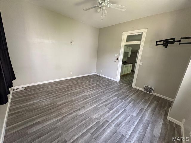 905 W D Street, Belleville, IL 62220