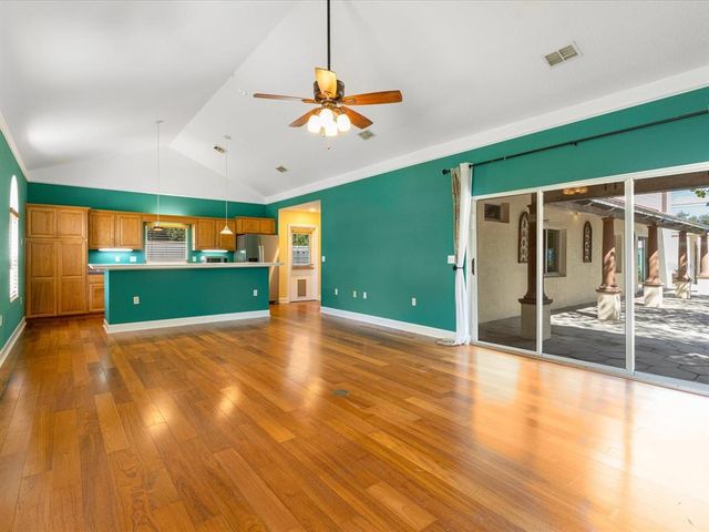 145 18TH AVENUE SE, St Petersburg, FL 33705