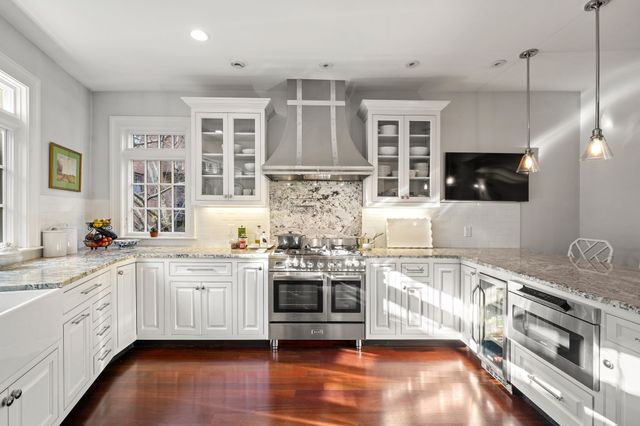 3 Mt Vernon Sq 2, Boston, MA 02108