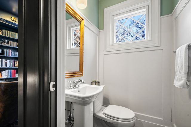 3 Mt Vernon Sq 2, Boston, MA 02108