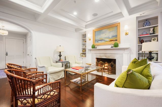 3 Mt Vernon Sq 2, Boston, MA 02108