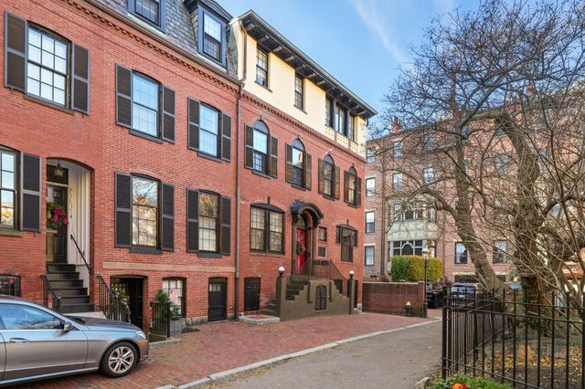 3 Mt Vernon Sq 2, Boston, MA 02108