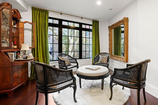 3 Mt Vernon Sq 2, Boston, MA 02108