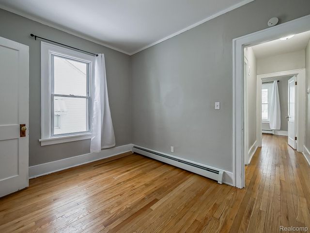 2825 Queen Street, Dearborn, MI 48124