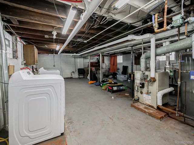 2825 Queen Street, Dearborn, MI 48124