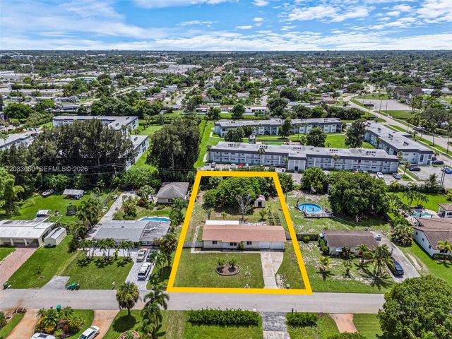 3180 Carol Avenue, Palm Springs, FL 33461