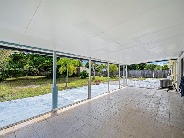 3180 Carol Avenue, Palm Springs, FL 33461